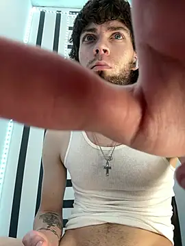 bwcizThrobbing online show from February 18, 10:02 am