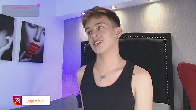 LiamWildx20 online show from February 7, 4:19 am