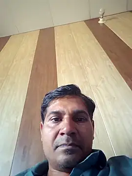 johnny8731 online show from April 16, 3:39 am