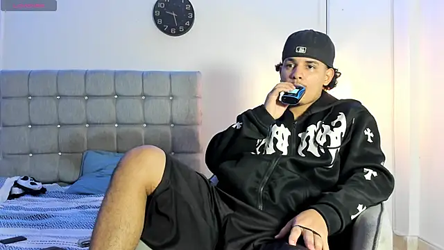 samxx muscle online show from October 18, 4:23 pm