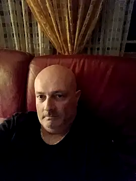 Alexis Bull online show from October 7, 10:25 pm