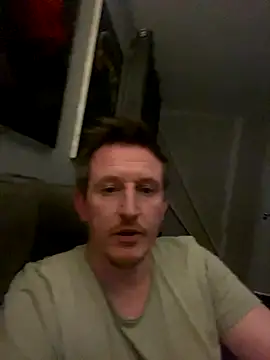 Tommyglasgow1983 online show from October 22, 4:16 am