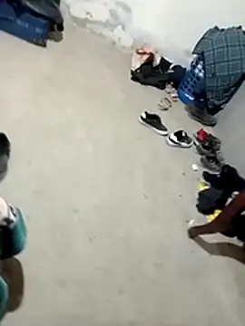 luuiss12 online show from December 14, 5:47 am