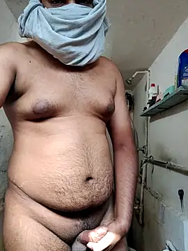 Snapshot of Brown69_guy chatting on October 21, 8:50 am Brown69 guy online show from October 21, 8:50 am