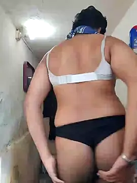 Brown69 guy online show from December 16, 7:37 am