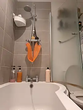 CloudyMuscleBeefy online show from December 19, 2:36 pm