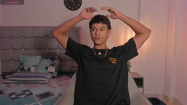 Santy Stump online show from November 1, 9:41 pm