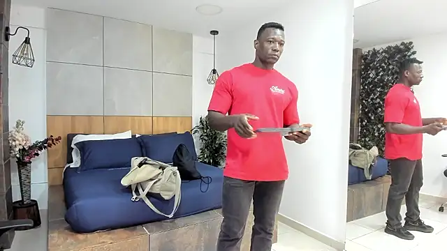 MarcusBlack  online show from February 3, 11:37 am