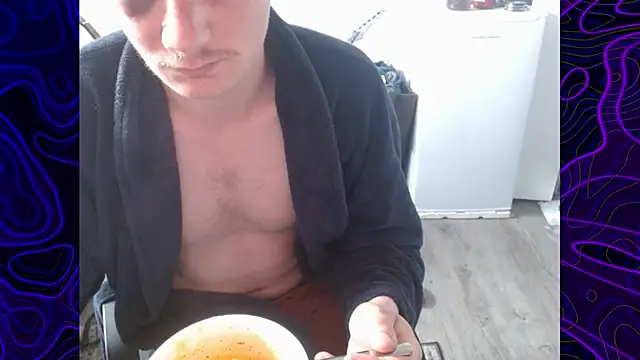 Snapshot of lustylyndon chatting on September 24, 6:06 pm lustylyndon online show from September 24, 6:06 pm