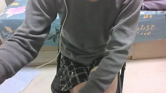 yzy 22 fun online show from February 12, 2:12 pm