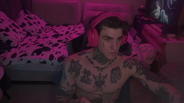 selboy online show from April 26, 9:00 pm