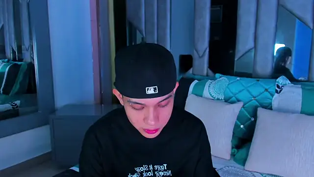 Sebax Young online show from March 29, 8:31 pm