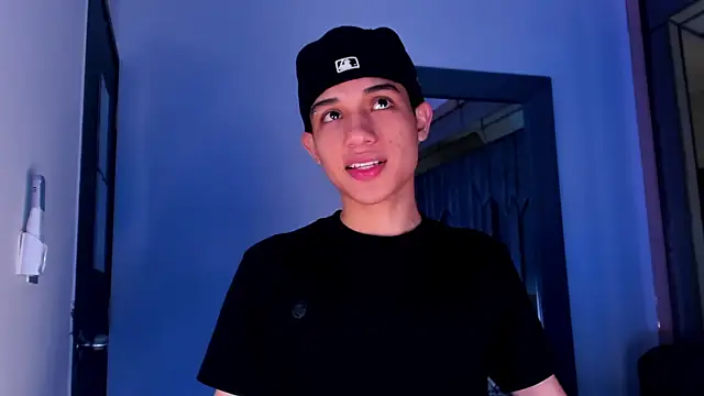 Sebax Young online show from February 24, 8:20 pm