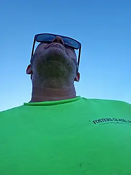 cubanitofeliz40 online show from October 30, 9:38 pm