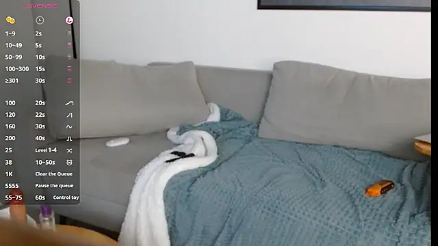 alloallo420 online show from October 21, 10:07 am