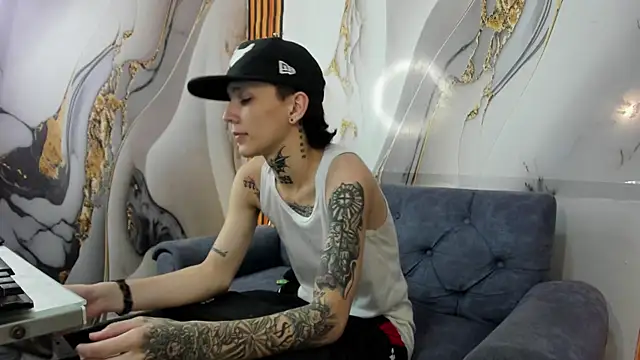 StraightBoy Nick online show from October 28, 12:57 am