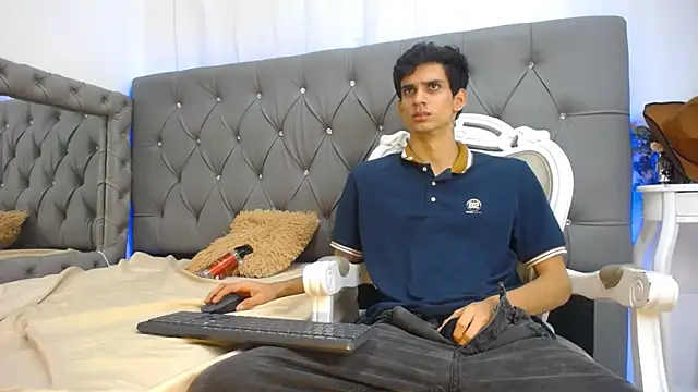 Sebalexis7 online show from October 4, 3:11 am