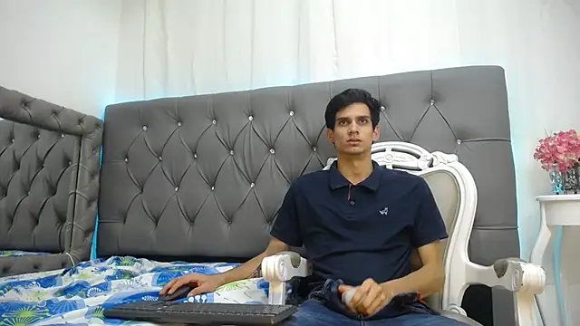 Snapshot of Sebalexis7 chatting on October 7, 6:06 am Sebalexis7 online show from October 7, 6:06 am