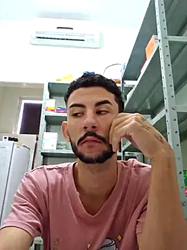Snapshot of Saraiva2002 chatting on October 13, 12:44 pm Saraiva2002 online show from October 13, 12:44 pm
