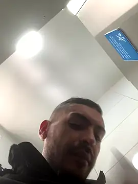 malek xarx  online show from September 15, 2:29 pm