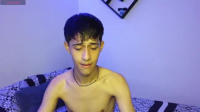 Danny cute 05 online show from October 3, 12:15 am