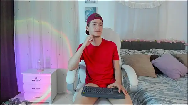 ThiagooJames online show from December 1, 3:20 am