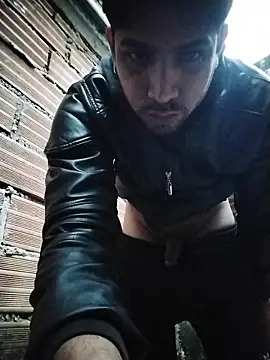 ashtoncooperr online show from February 9, 11:26 am