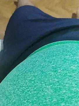 LeoMaduroSP online show from December 17, 1:35 am