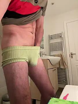 Woodchip online show from January 11, 1:59 pm