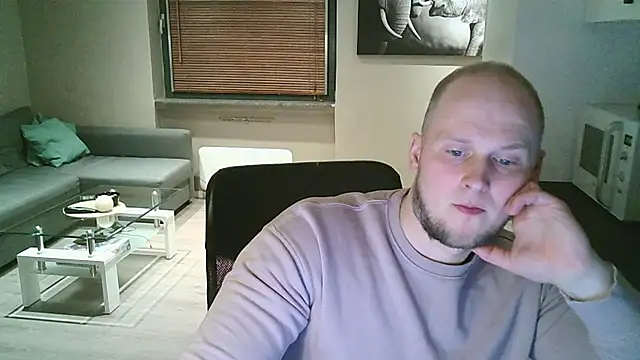 Dartanjanas13 online show from November 14, 8:10 pm