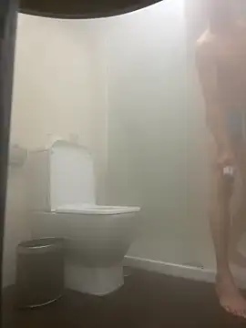 Yourbadestfantasybella online show from December 17, 9:43 pm