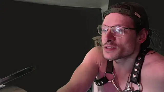 MasterDaddyCool online show from February 21, 11:50 pm