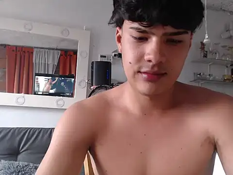 dani titan320 online show from November 13, 7:18 pm