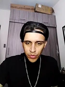 Snapshot of danylano chatting on October 10, 9:50 pm danylano online show from October 10, 9:50 pm