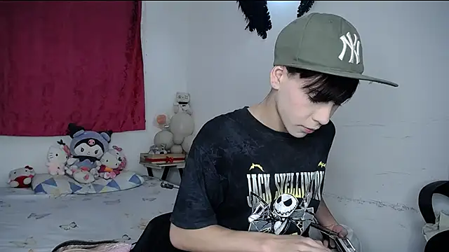 lucky stricke online show from October 21, 3:53 am