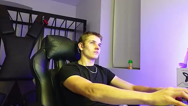 Mark Karson online show from October 16, 7:55 pm