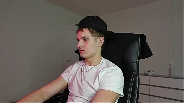 Mark Karson online show from November 13, 9:03 am