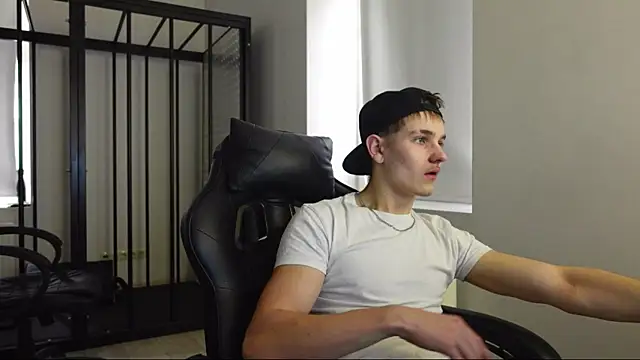 Mark Karson online show from October 30, 9:33 am