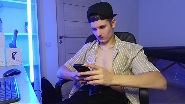 Mark Karson online show from September 11, 7:24 pm