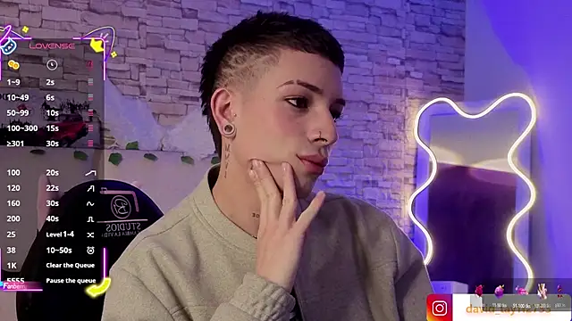 boyfox tay online show from February 19, 7:43 pm