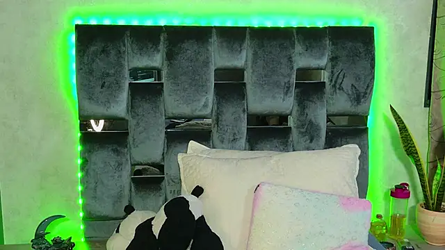 Taurito    online show from October 25, 4:14 am