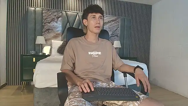 Michael blue online show from January 17, 1:25 pm