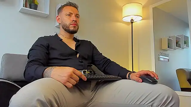 DIMITRI MASTEER online show from November 17, 9:51 pm