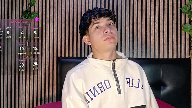 Felipe boy1 online show from October 12, 5:34 am