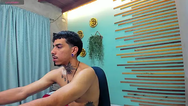 jharol cardonaa online show from September 26, 1:47 am