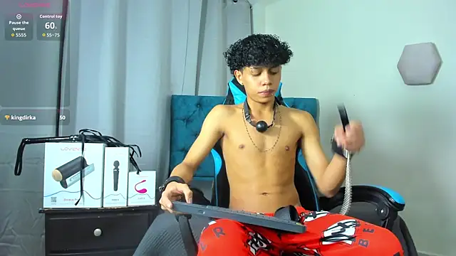 Snapshot of _taylor_black chatting on September 10, 1:26 am  taylor black online show from September 10, 1:26 am