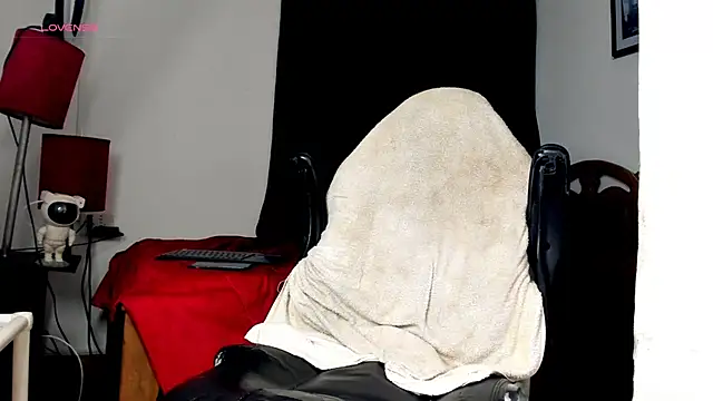 Andrew lamar online show from November 27, 11:08 pm