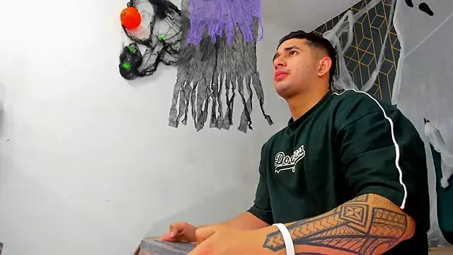 king falconer online show from October 14, 3:57 am