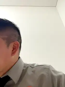 Manu0586 online show from October 22, 1:42 am