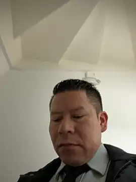 Manu0586 online show from April 11, 1:25 pm